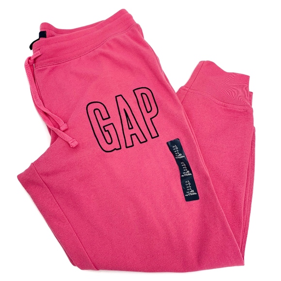 Rule The World Boutique Activewear Section - Picture 7 of 8